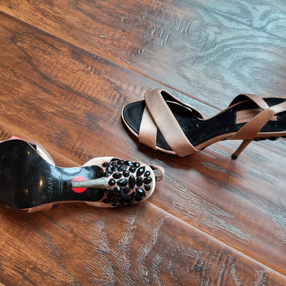 Shoes - Picture 6 of 12